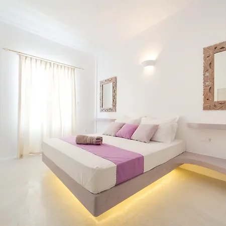 Apartahotel Kelly & Naousa (Paros)