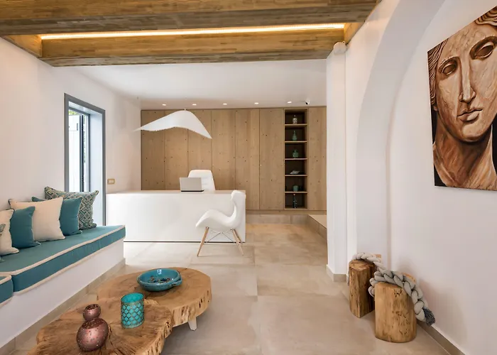 Kelly & Aparthotel 4*