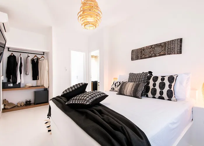 Aparthotel Kelly & Naousa (Paros)