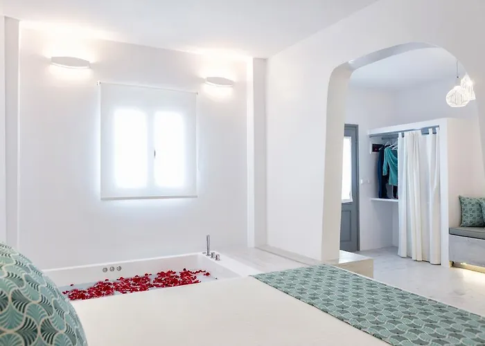 Aparthotel Kelly & Naousa (Paros)