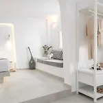 Kelly & 4* Νάουσα