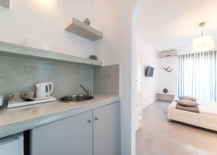 Kelly & Lejlighedshotel Naousa