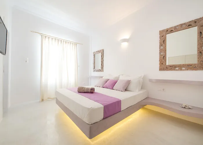 Lejlighedshotel Kelly & Naousa