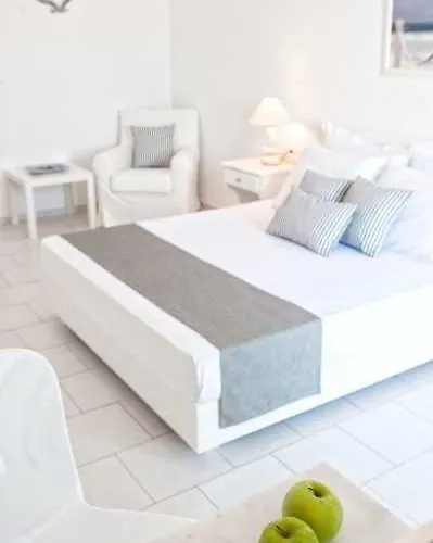 公寓式酒店 维拉凯利套房酒店 纳乌萨